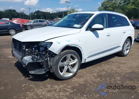 2019 Audi Q7 55 Premium from USA, damaged, VIN WA1VAAF72KD032080